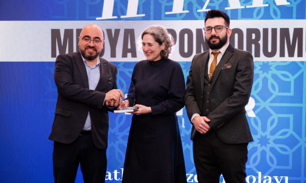 turkish-agency-receives-praise-from-hackney-mayor-for-its-achievements-in-the-uk