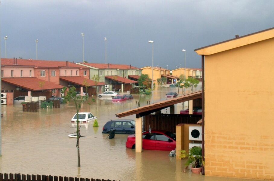 expert-flood-risk-insights-driving-safer-urban-living